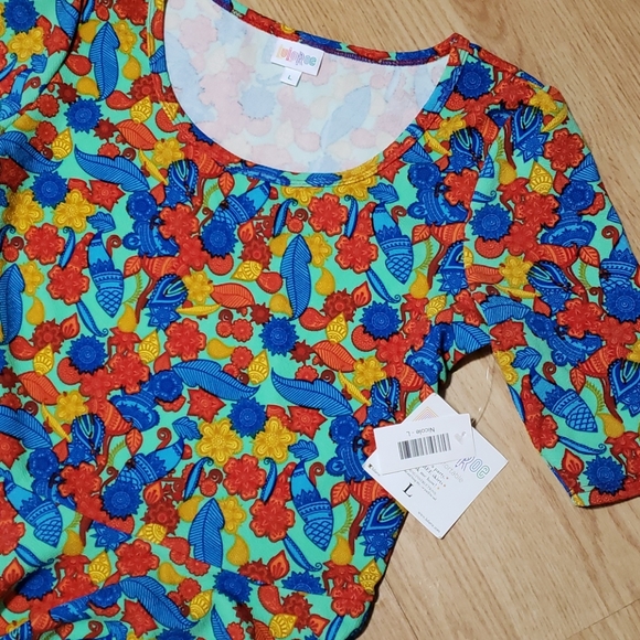 LulaRoe Nicole - Picture 2 of 2